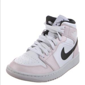 Nike Air Jordan 1 MID "Barely Rose"